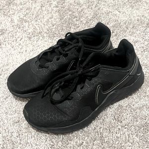 Women’s Nike Sneakers Size 8
